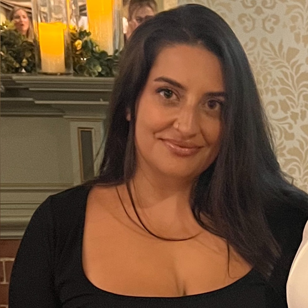 Meet your Posher, Elizabeth